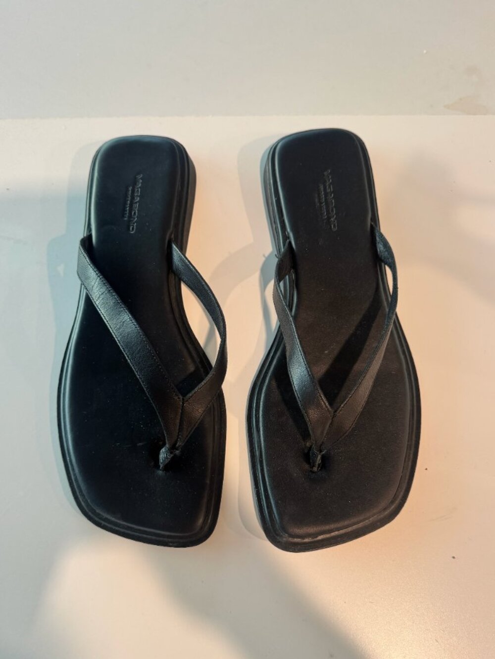 Vagabond Black Square-Toe Flip Flop Sandals